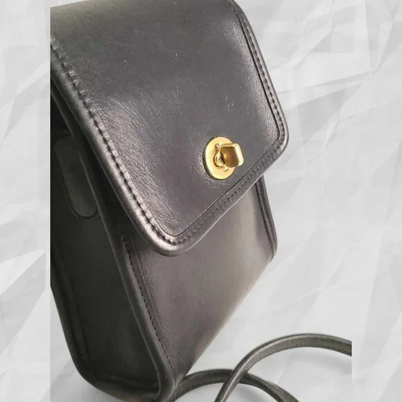 Vintage COACH Scooter Crossbody Bag in black - Picture 12 of 14